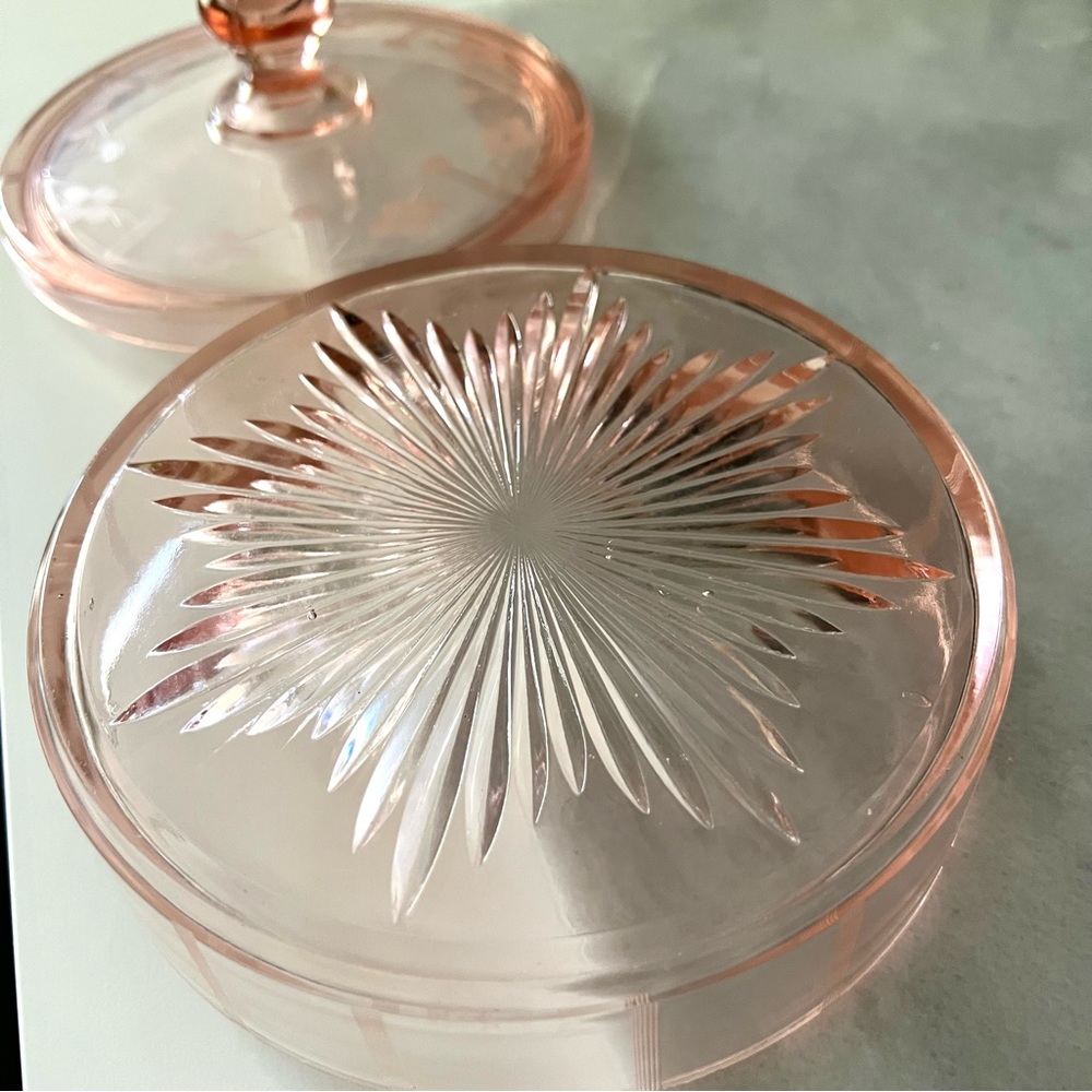 Pink Crystal Box - Picture 2 of 5